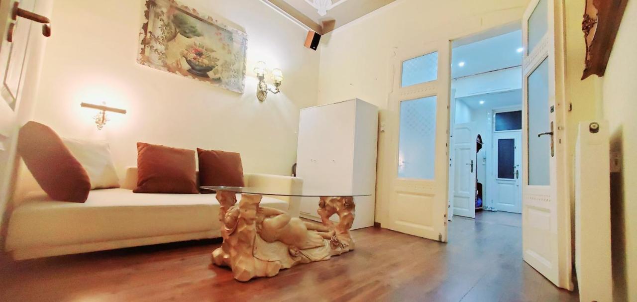 Appartement By The River *